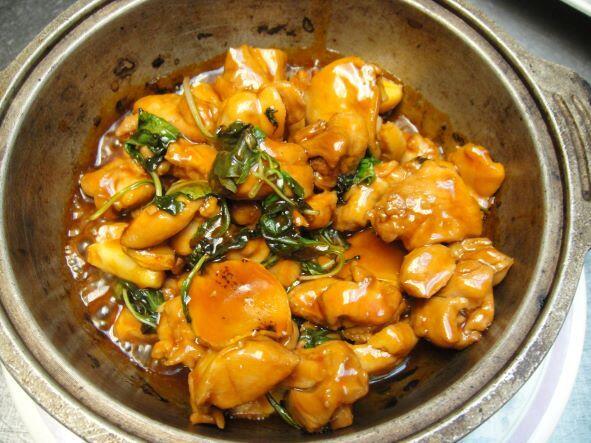 Basil Pig Feet